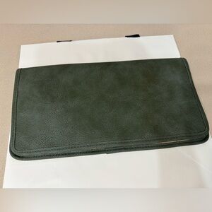 Beis seatback organizer in forest green